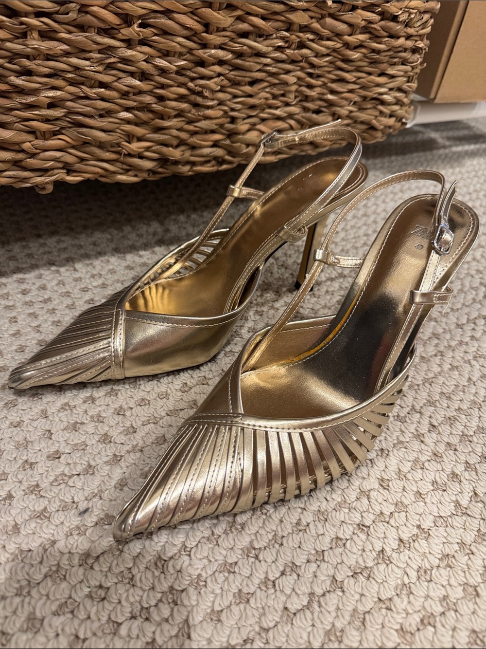 Zara Slingback Heels - Picture 2 of 8